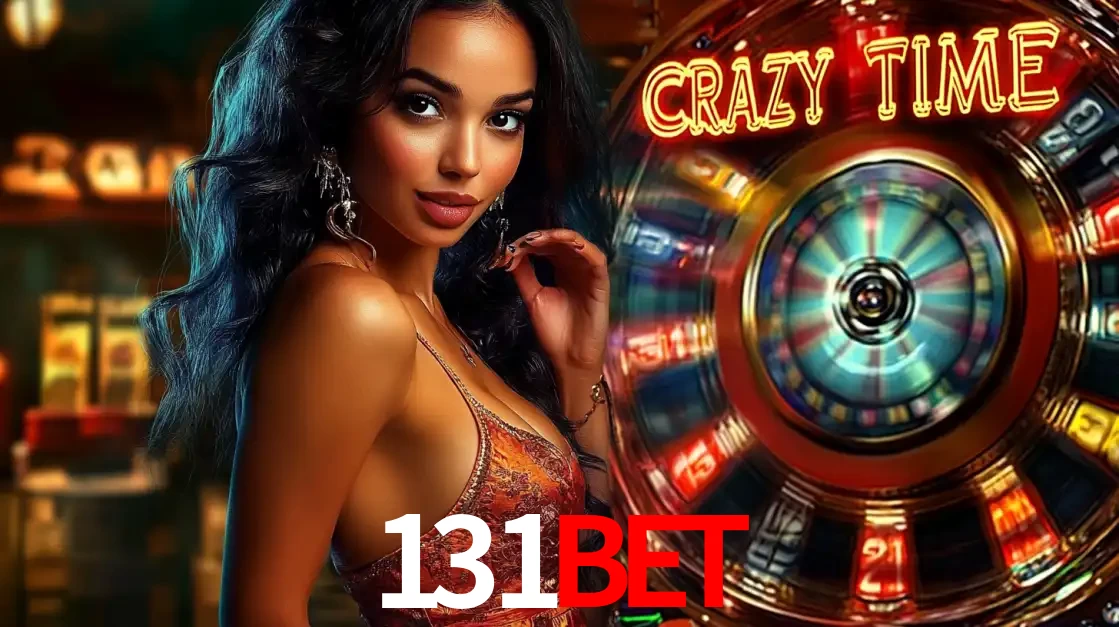 Mulher elegante ao lado da vibrante roda da fortuna do jogo de cassino ao vivo Crazy Time, um dos game shows mais populares e cheios de prêmios do 131bet.